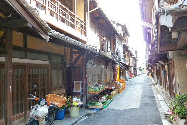 古い町並みの木江地区